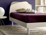 Letto singolo Doimo CityLine modello Krono con rete a doghe e testata doppia personalizzabile con 2 colori per dare alla tua stanza un effetto unico