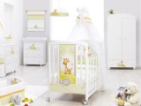 Cameretta Italbaby Gina completa di lettino con materasso e completo tessile, armadio 2 ante, bagnetto fasciatoio e comò 3 cassetti