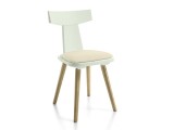 Sedia in legno massello Ala con sedile imbottito. Sedia robusta e resistente dal design moderno, ideale per camere, camerette e soggiorni
